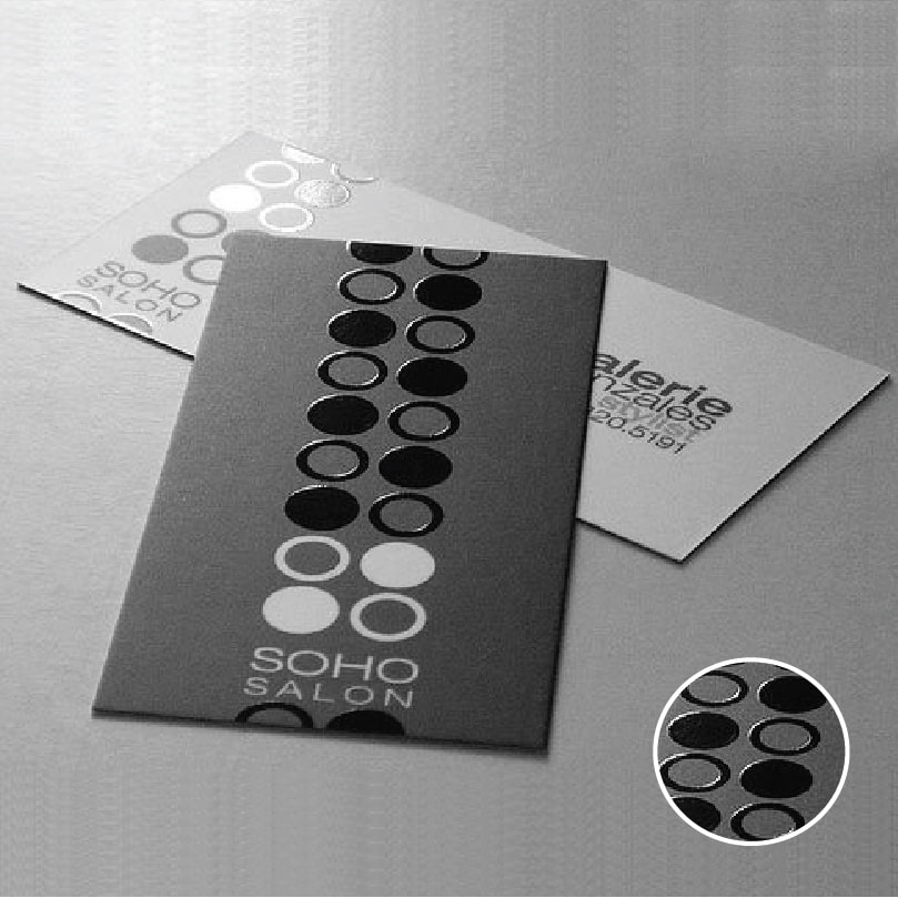 Ưu điểm của công nghệ dầu phủ bóng UV trong in ấn thẻ cào giá rẻ